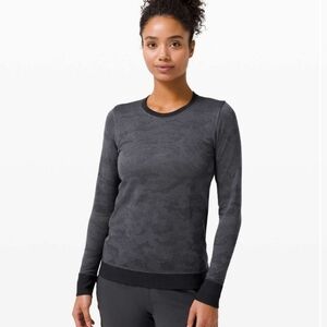 Lululemon Swiftly Breathe Long Sleeve Shirt Size 10 Fits LargeBlack Grey Baggy